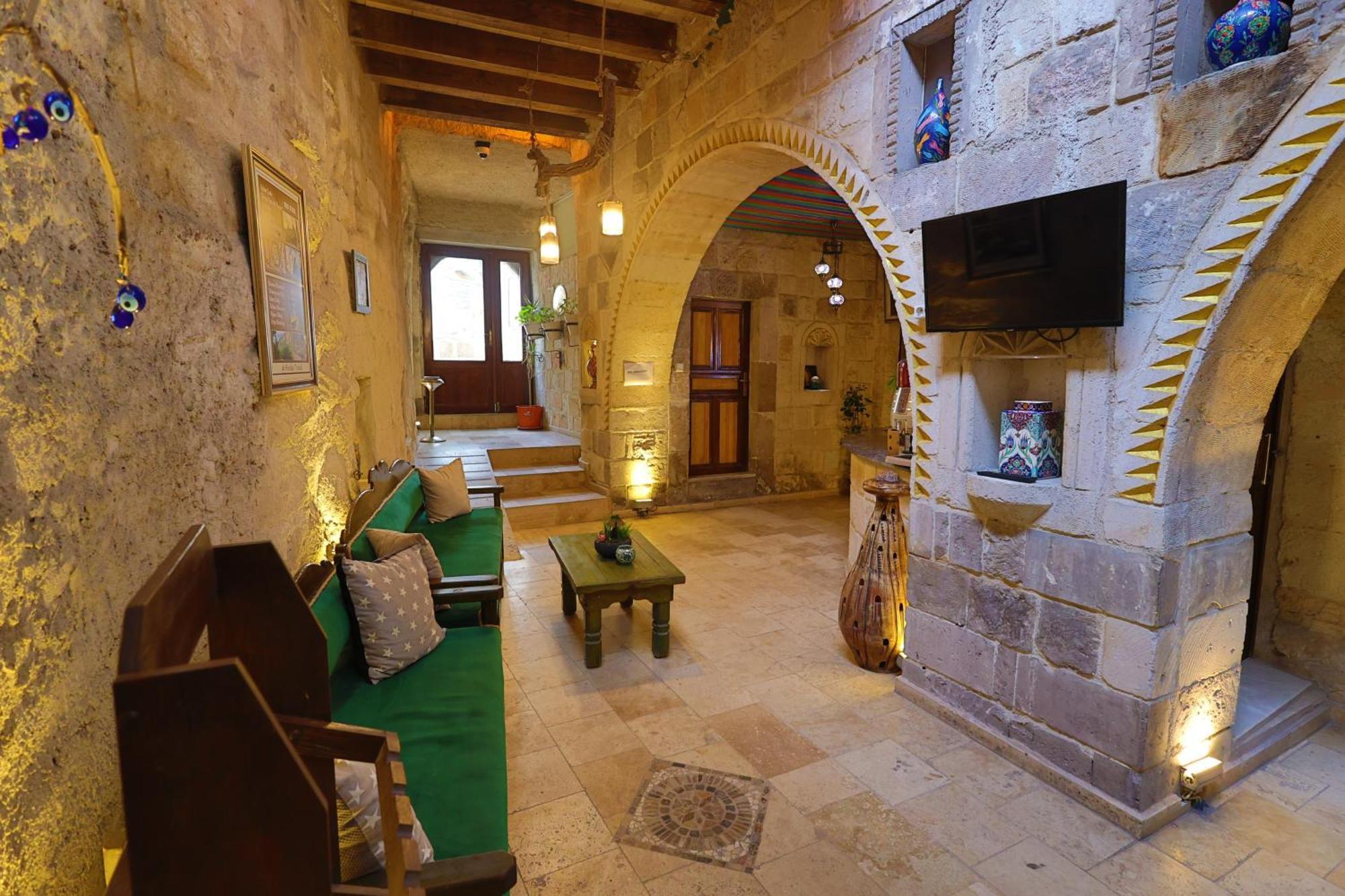 Bedrock Cave Hotel (Adults Only) Göreme Zewnętrze zdjęcie